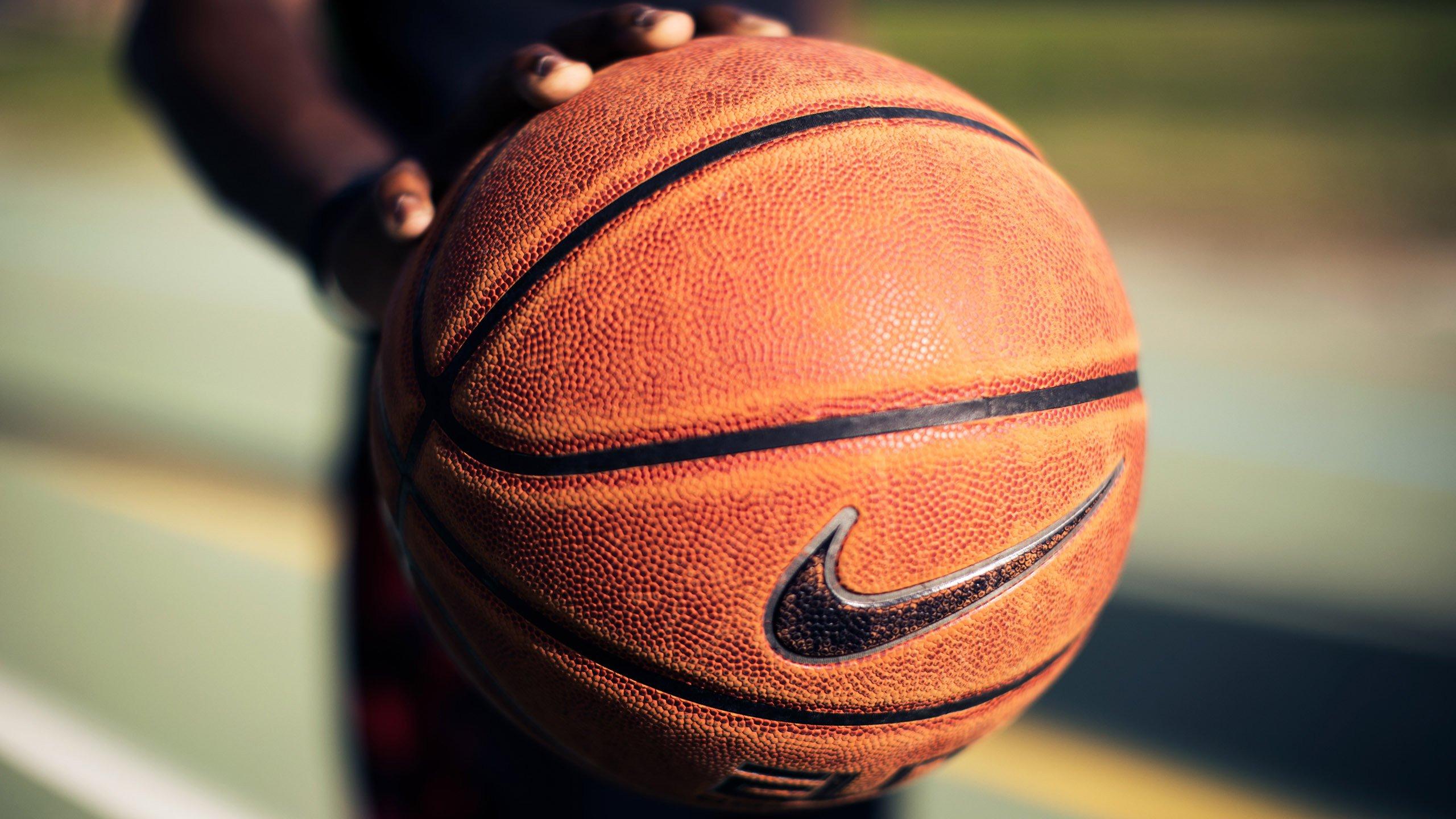 哈登签名鞋十载传奇,从球场利器到文化符号,NBA商业版图再添里程碑